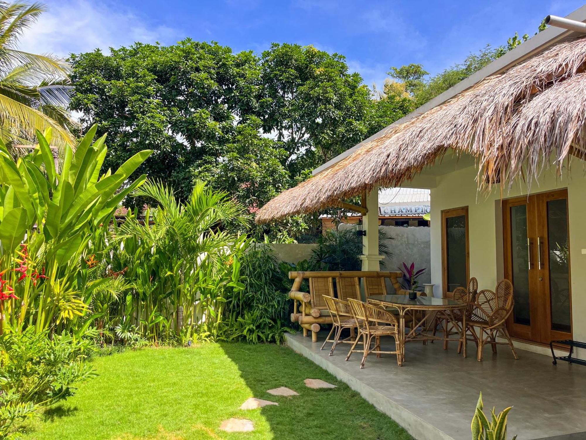 Las Flores Lombok Kuta  ภายนอก รูปภาพ